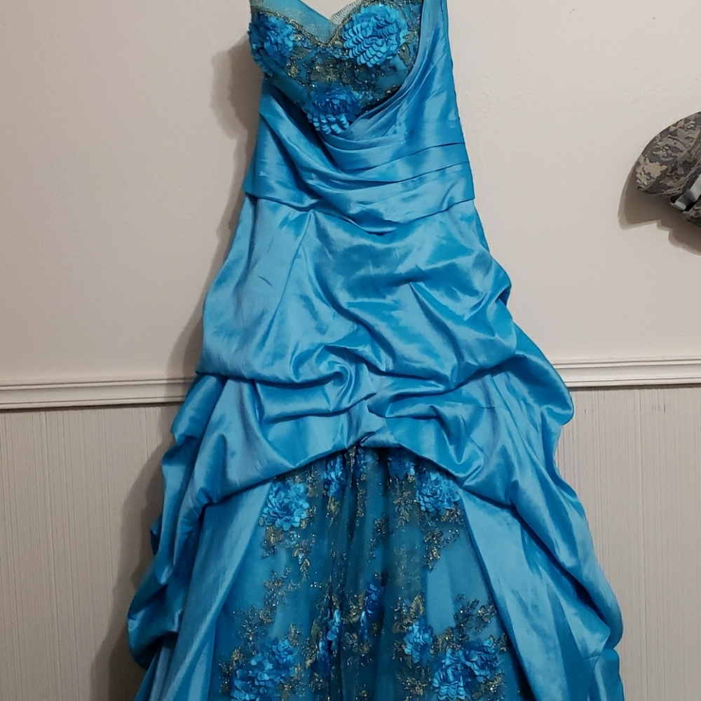 Prom dress